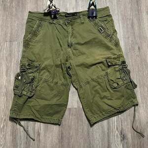 Carbon Green Cargo Shorts, Size 36 — Tactical Utility Style